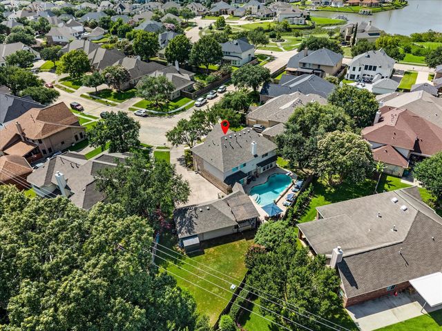 3802 Coral Circle, Seabrook, TX 77586