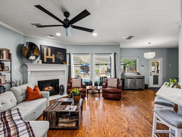 3802 Coral Circle, Seabrook, TX 77586