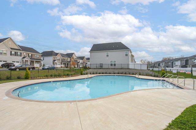 328 Victoria Dr, Lebanon, TN 37090