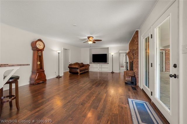 102 N Kibler Highway, Alma, AR 72921