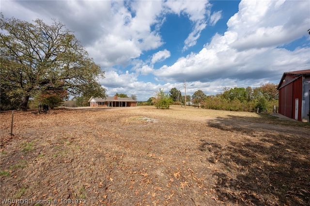 102 N Kibler Highway, Alma, AR 72921