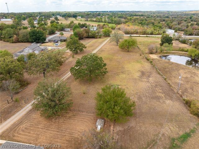 102 N Kibler Highway, Alma, AR 72921