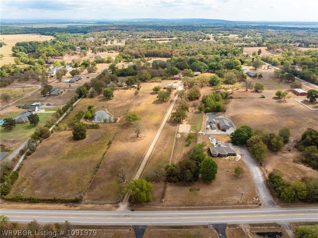 102 N Kibler Highway, Alma, AR 72921