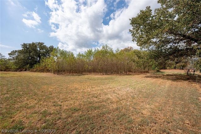 102 N Kibler Highway, Alma, AR 72921