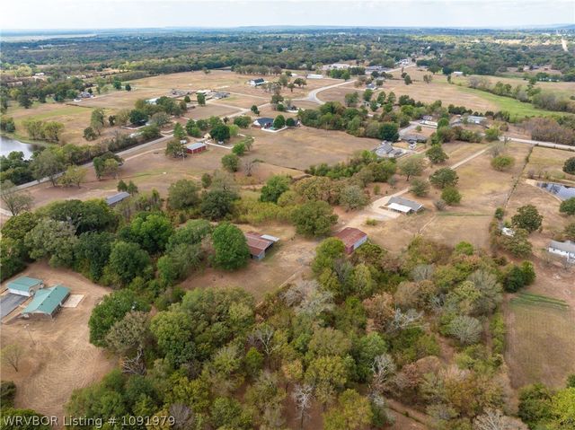 102 N Kibler Highway, Alma, AR 72921