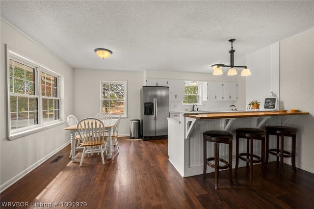 102 N Kibler Highway, Alma, AR 72921