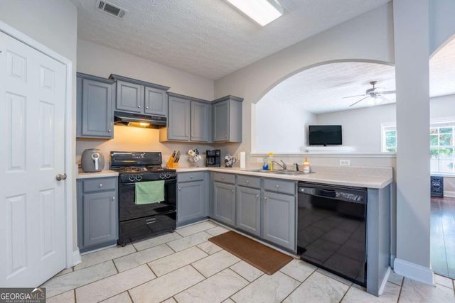 4 Madaline Lane, Dawsonville, GA 30534