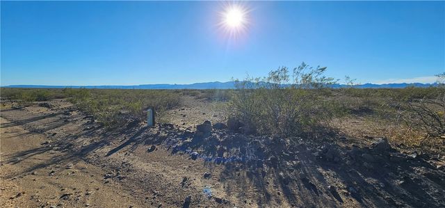 Lot 152 S Bacobi Road, Golden Valley, AZ 86413