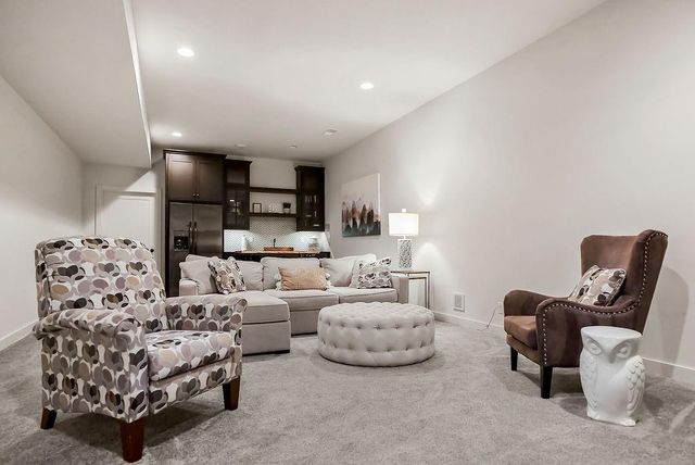 25470 W 114th Court, Olathe, KS 66061