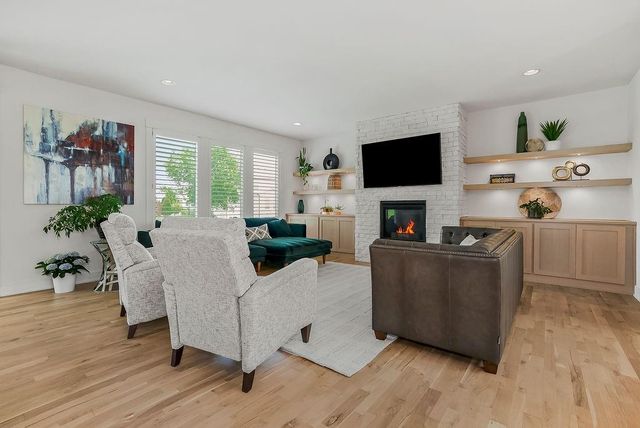 25470 W 114th Court, Olathe, KS 66061