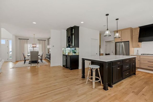 25470 W 114th Court, Olathe, KS 66061