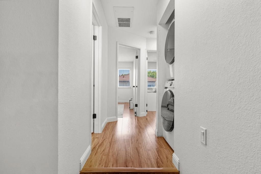 Image 13 of property listing at 363 Kenbrook Circle, San Jose, CA 95111