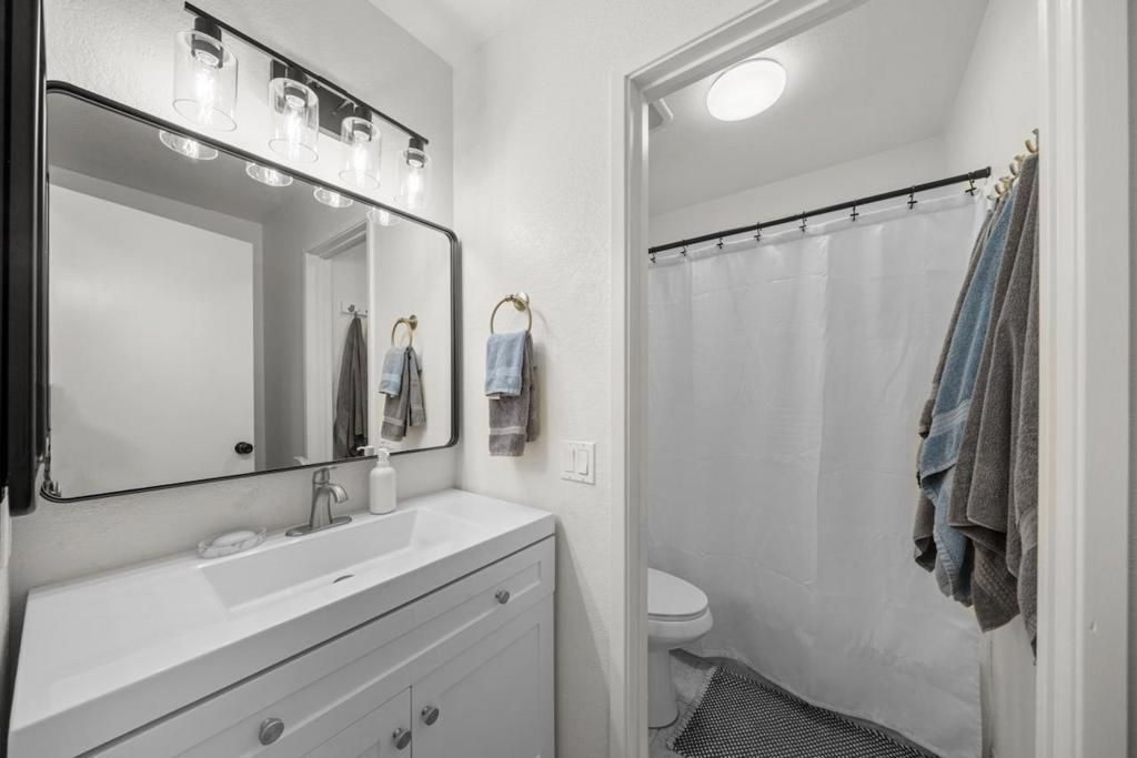 Image 19 of property listing at 363 Kenbrook Circle, San Jose, CA 95111