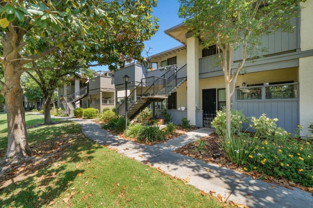 Image 2 of property listing at 363 Kenbrook Circle, San Jose, CA 95111