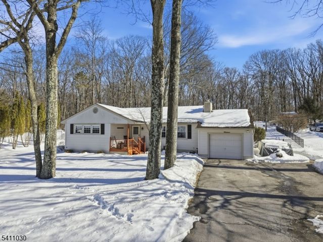 15 Tinc Rd, Mount Olive Twp., NJ 07836