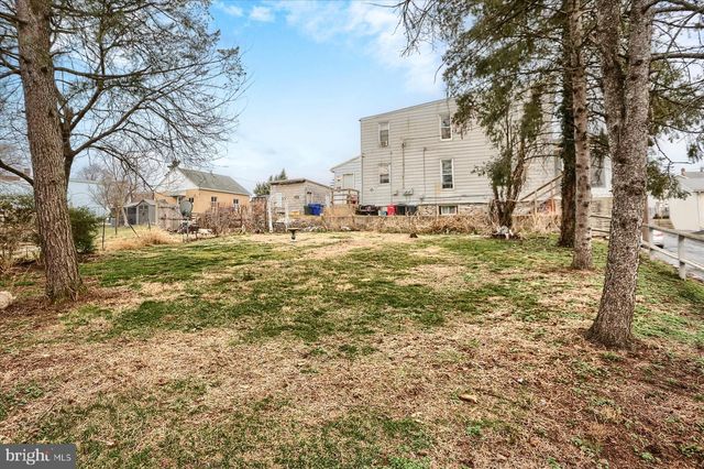 537 2ND ST, Harrisburg, PA 17113