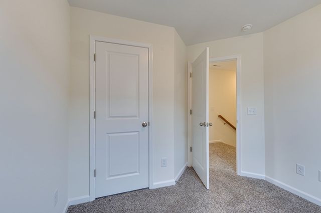 877 Dogwood Trail, Clarksville, TN 37042