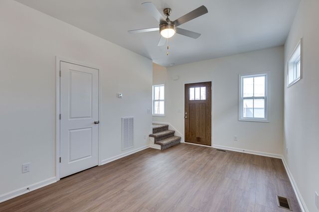 877 Dogwood Trail, Clarksville, TN 37042
