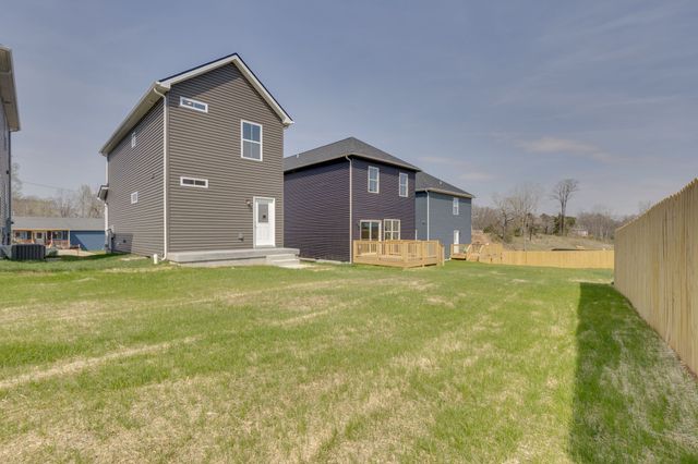 877 Dogwood Trail, Clarksville, TN 37042