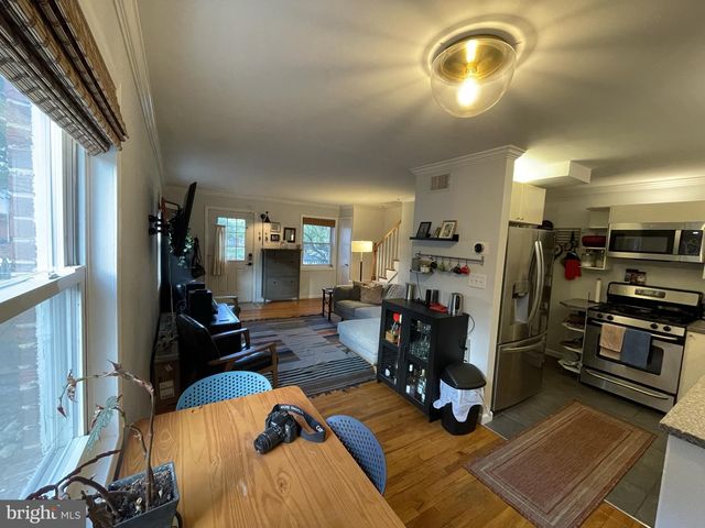 2221 ARLINGTON TER, Alexandria, VA 22303
