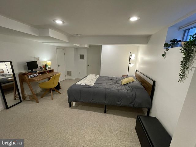2221 ARLINGTON TER, Alexandria, VA 22303