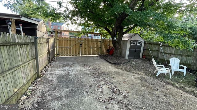 2221 ARLINGTON TER, Alexandria, VA 22303