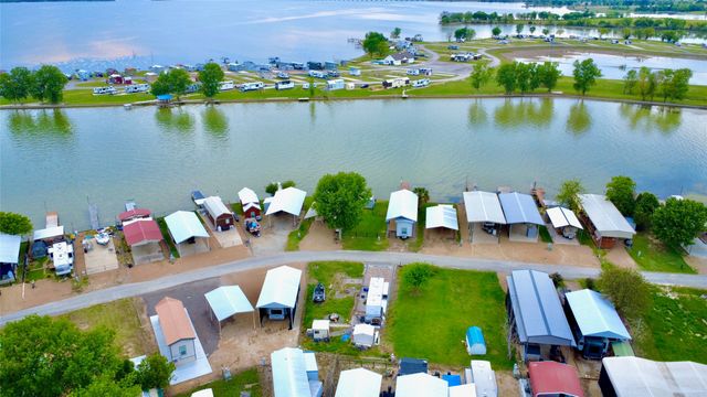 2065 Pelican Isle Drive, Kerens, TX 75144