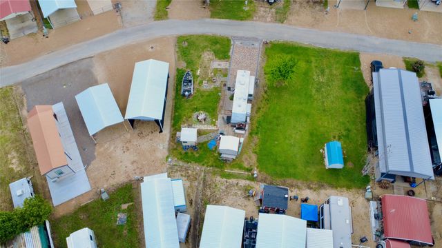 2065 Pelican Isle Drive, Kerens, TX 75144