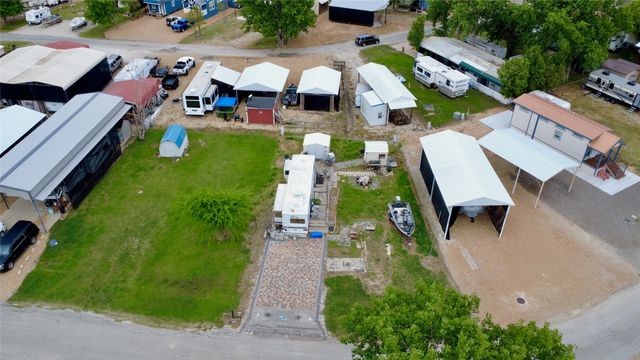 2065 Pelican Isle Drive, Kerens, TX 75144