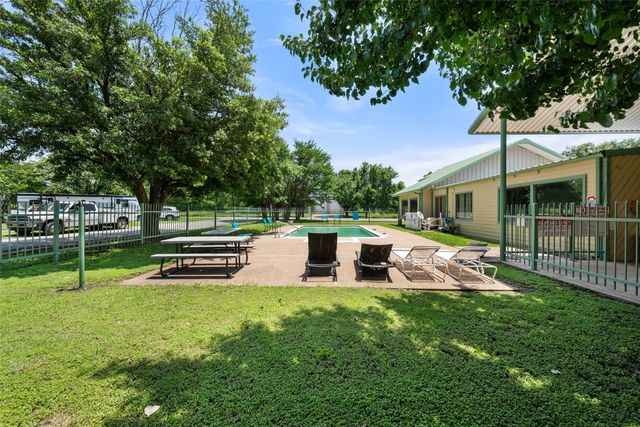 2065 Pelican Isle Drive, Kerens, TX 75144