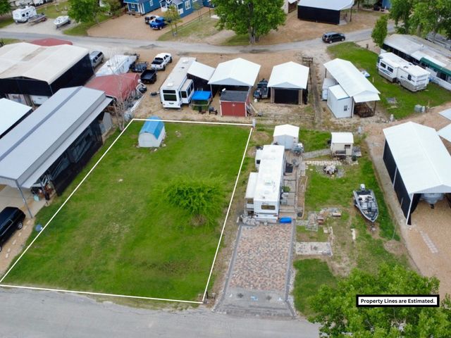 2065 Pelican Isle Drive, Kerens, TX 75144