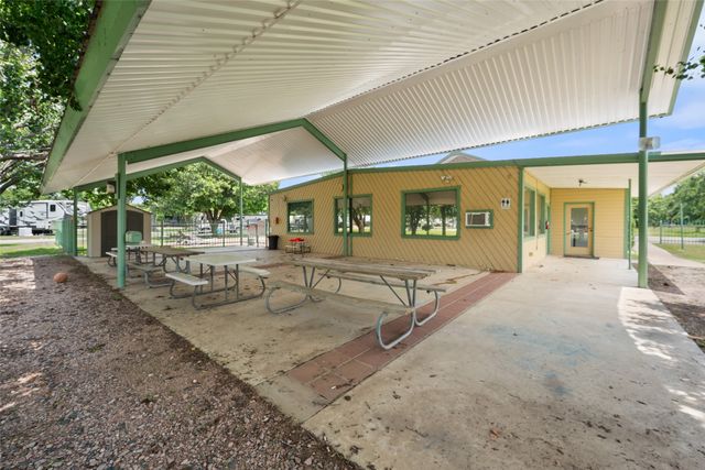 2065 Pelican Isle Drive, Kerens, TX 75144