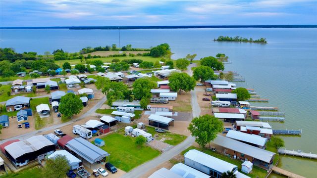 2065 Pelican Isle Drive, Kerens, TX 75144