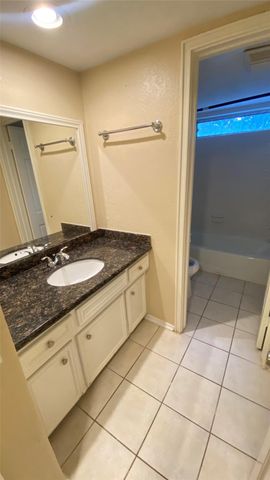 4714 N Cashel Circle, Houston, TX 77069