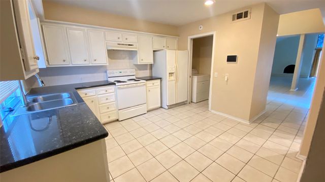 4714 N Cashel Circle, Houston, TX 77069