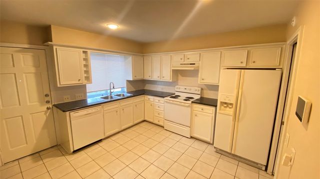 4714 N Cashel Circle, Houston, TX 77069