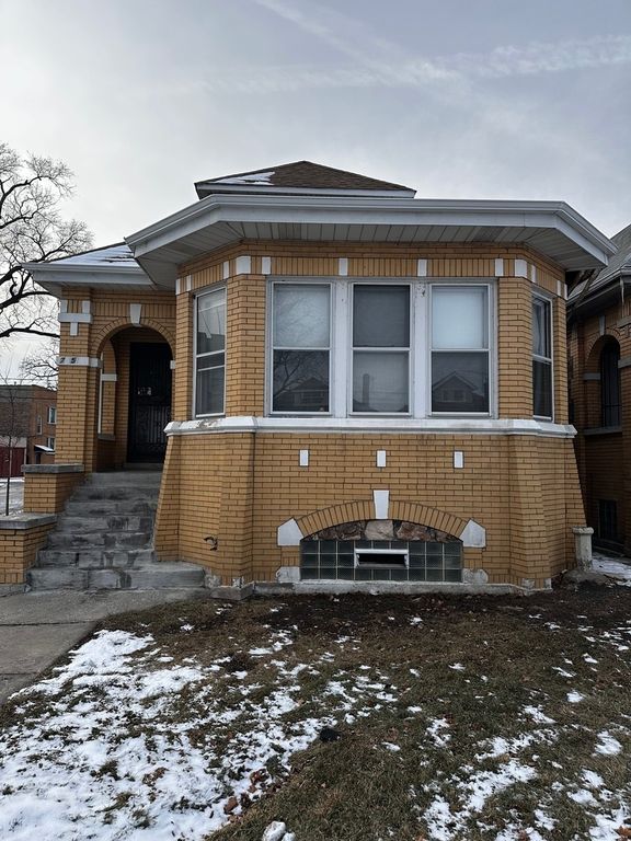 7156 S Artesian Avenue, Chicago, IL 60629