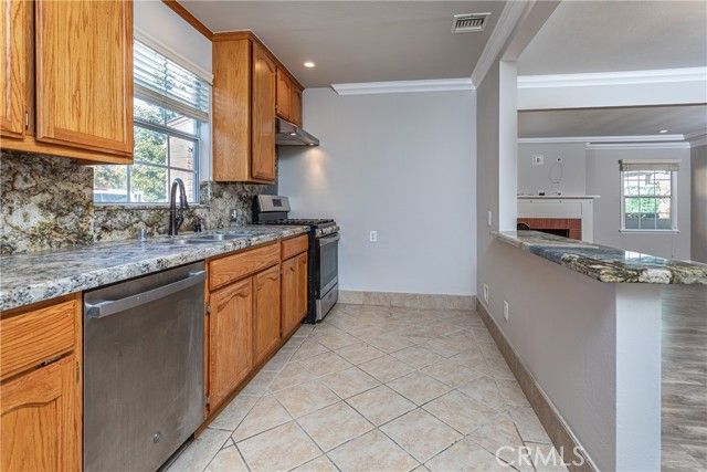 1112 N Myers, Burbank, CA 91506