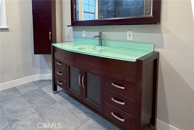 1112 N Myers, Burbank, CA 91506