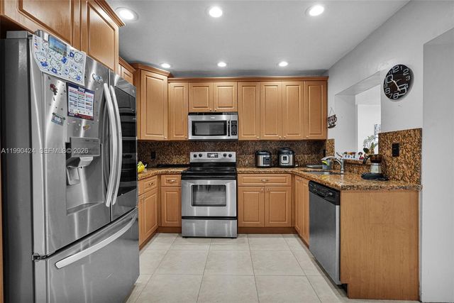 760 E 55th Street, Hialeah, FL 33013
