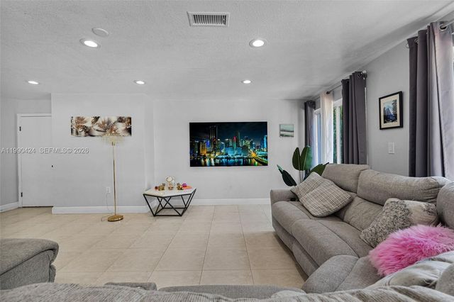 760 E 55th Street, Hialeah, FL 33013