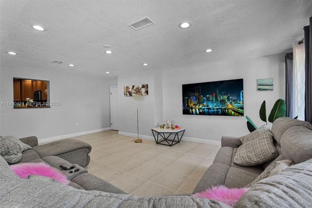 760 E 55th Street, Hialeah, FL 33013