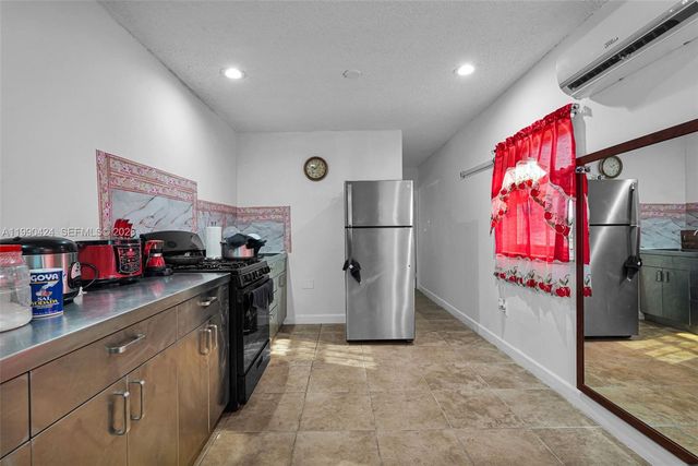 760 E 55th Street, Hialeah, FL 33013