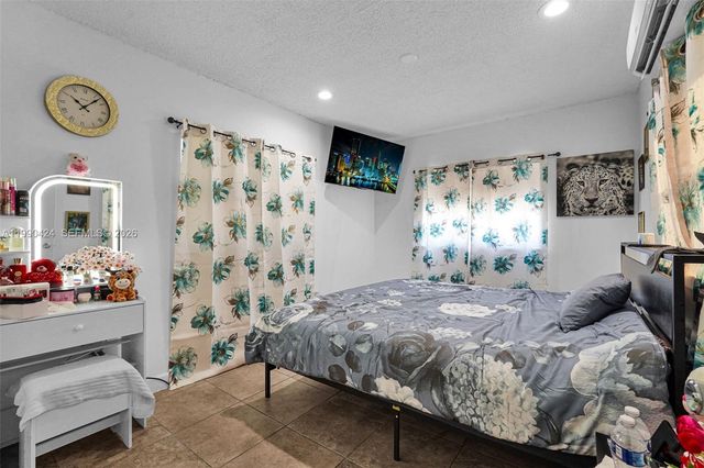 760 E 55th Street, Hialeah, FL 33013