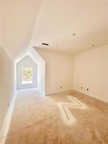 8 Kirkoswald Lane, Bella Vista, AR 72715
