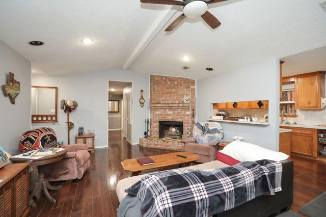 9810 Sugar Tree Court, Houston, TX 77070