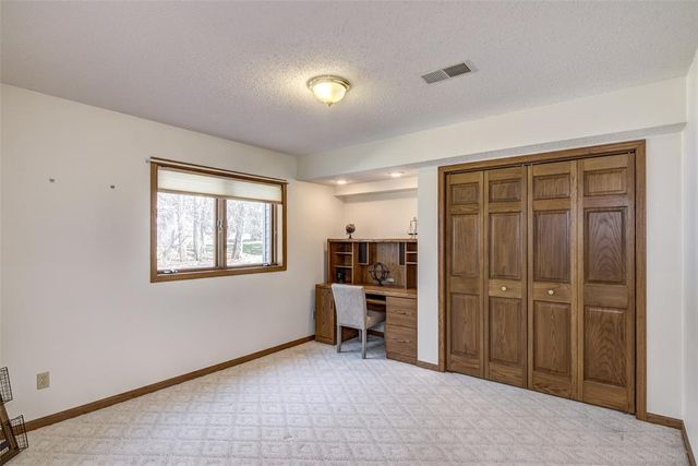 472 Glenwood Ct, Chippewa Falls, WI 54729