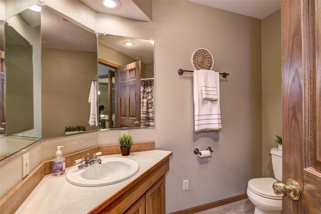 472 Glenwood Ct, Chippewa Falls, WI 54729