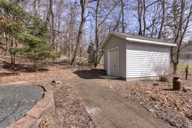 472 Glenwood Ct, Chippewa Falls, WI 54729