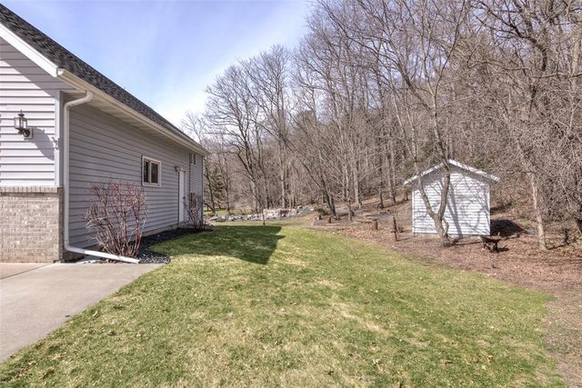 472 Glenwood Ct, Chippewa Falls, WI 54729